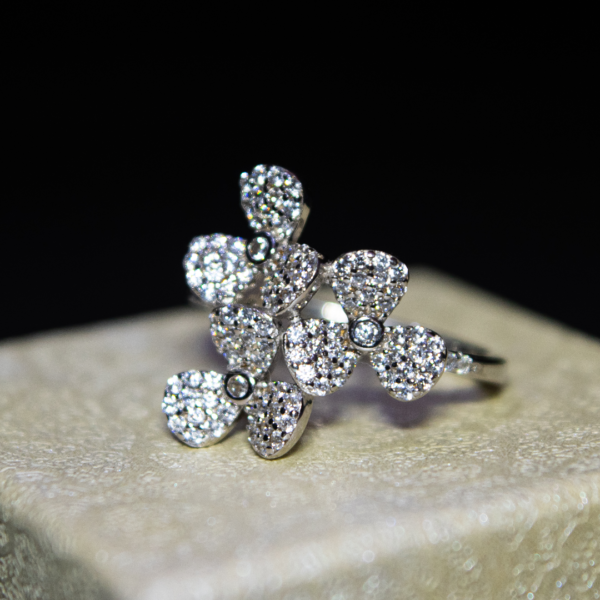 Attractive Rose Ring